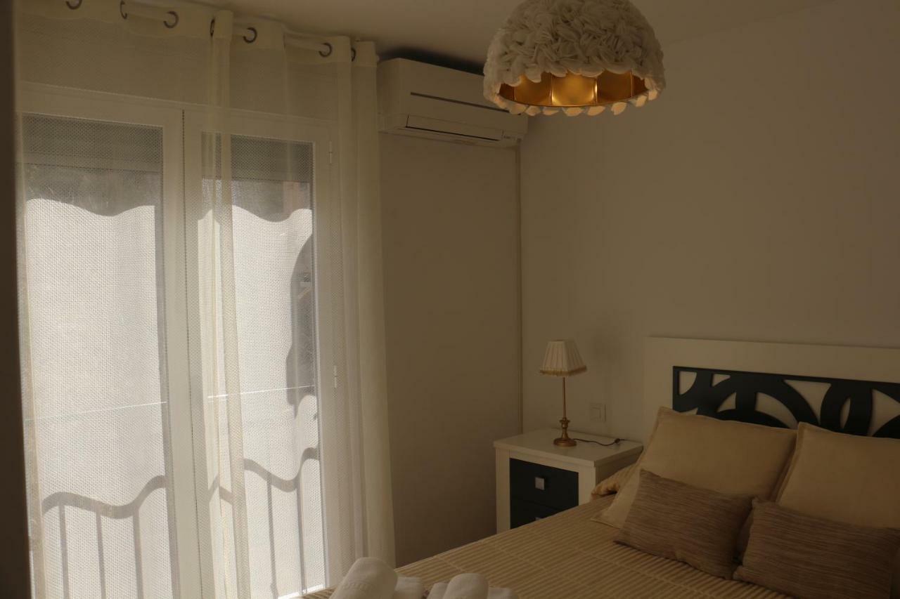 Apartamentos Roca Tarpeya Toledo Eksteriør billede