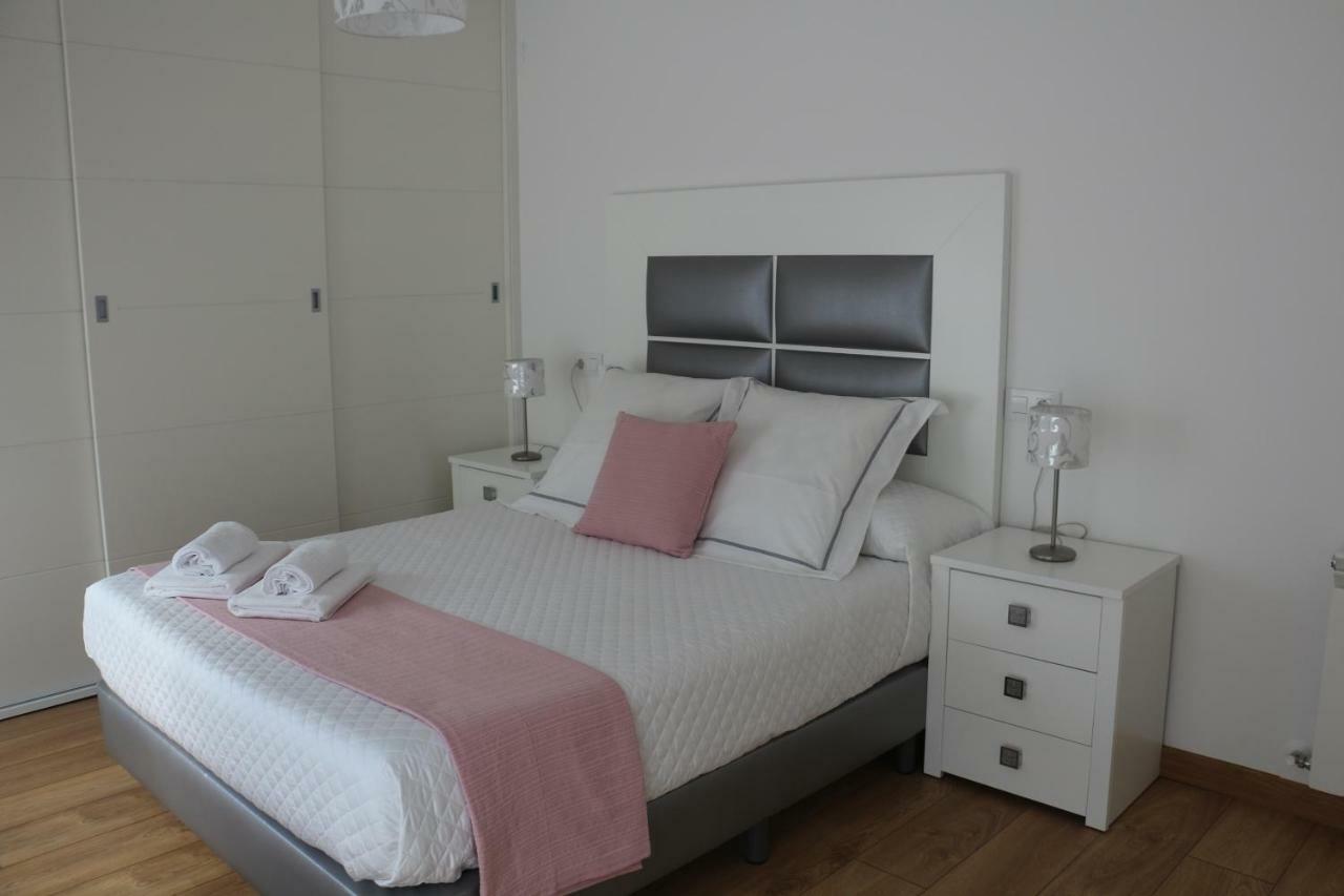 Apartamentos Roca Tarpeya Toledo Eksteriør billede